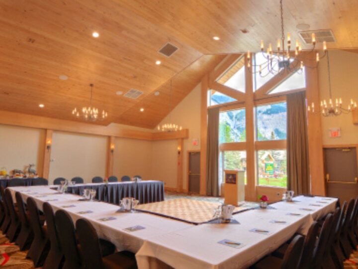 Hotels in Banff with Conference Facilities: Where Business Meets Comfort